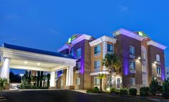 Holiday Inn Express & Suites Anderson