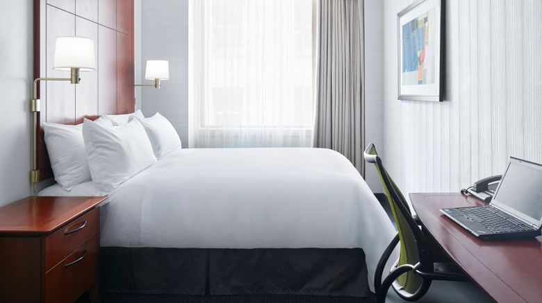 <b>Club Quarters Hotel, Central Loop Room</b>. Images powered by <a href="https://www.leonardoworldwide.com/" title="Leonardo Worldwide" target="_blank">Leonardo</a>.