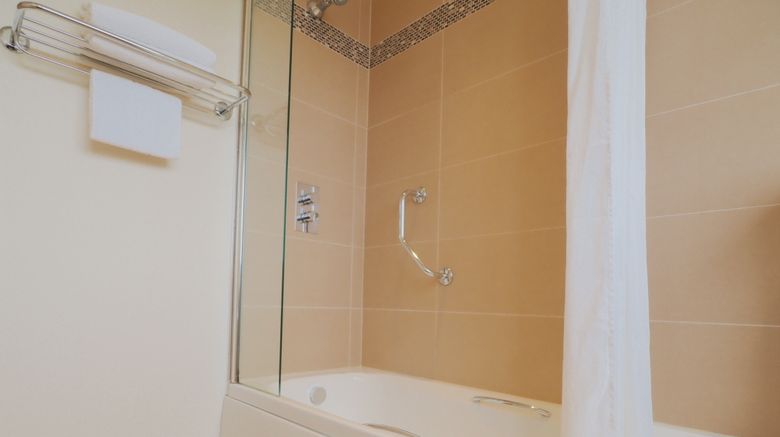 <b>Caladh Inn Room</b>. Images powered by <a href="https://www.leonardoworldwide.com/" title="Leonardo Worldwide" target="_blank">Leonardo</a>.