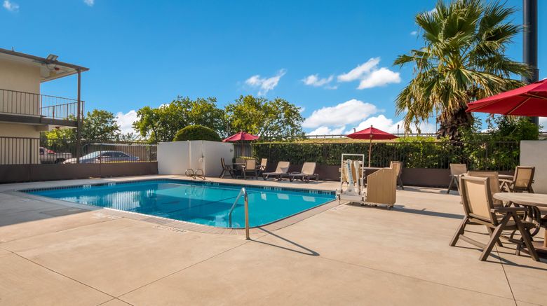 <b>Red Roof Inn San Antonio E - Frost Bank Pool</b>. Images powered by <a href="https://www.leonardoworldwide.com/" title="Leonardo Worldwide" target="_blank">Leonardo</a>.