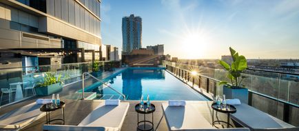 Crowne Plaza Adelaide Exterior