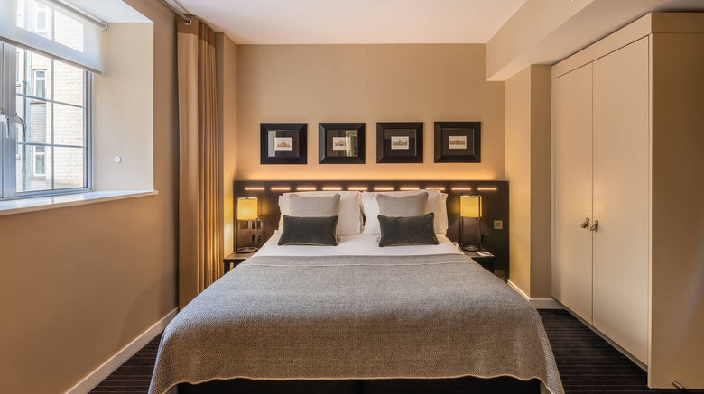 <b>The Resident Victoria Room</b>. Images powered by <a href="https://www.leonardoworldwide.com/" title="Leonardo Worldwide" target="_blank">Leonardo</a>.