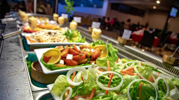 Bird of Paradise Hotel and Apartments Restaurant
