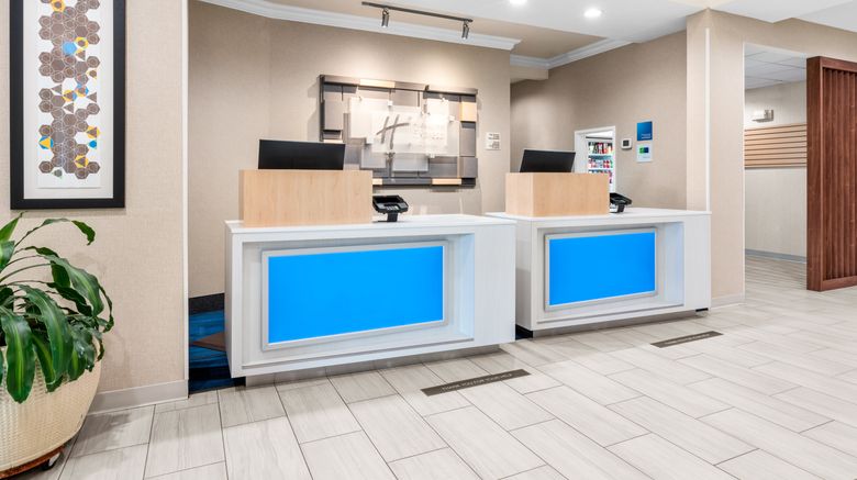 <b>Holiday Inn Express Hotel & Suites Lobby</b>. Images powered by <a href="https://www.leonardoworldwide.com/" title="Leonardo Worldwide" target="_blank">Leonardo</a>.