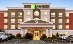 Holiday Inn Express Hotel & Suites