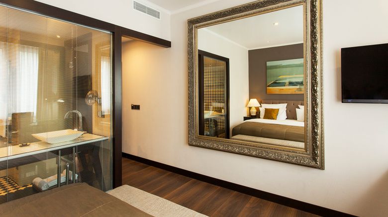 <b>Quentin Boutique Hotel Room</b>. Images powered by <a href="https://www.leonardoworldwide.com/" title="Leonardo Worldwide" target="_blank">Leonardo</a>.