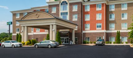 Holiday Inn Express Hotel & Suites Exterior