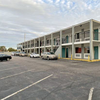 Red Carpet Inn & Suites Danville