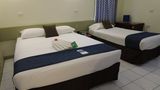 Huon Gulf Hotel & Apartments Room