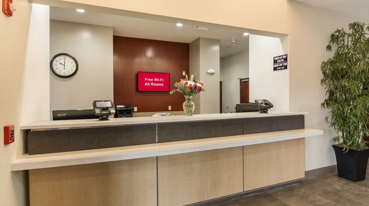 Red Roof Inn Panama City Lobby