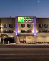 Holiday Inn Express & Suites Chatsworth
