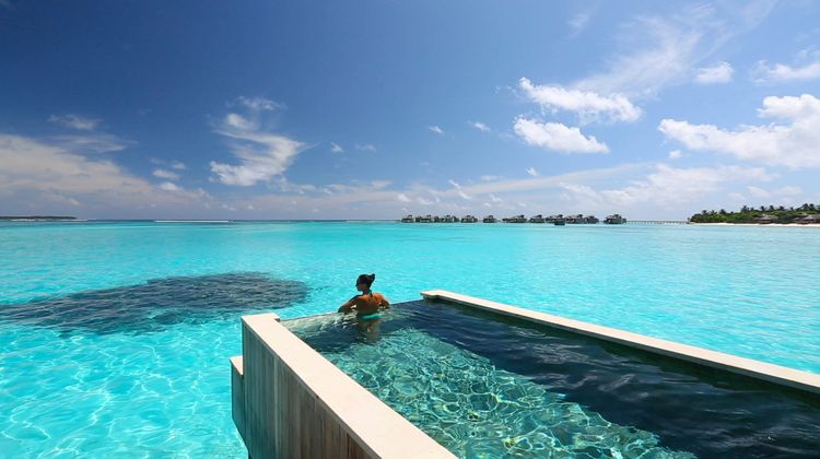 Six Senses Laamu Room