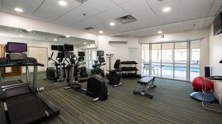 Holiday Inn Express & Suites Kansas City Health Club
