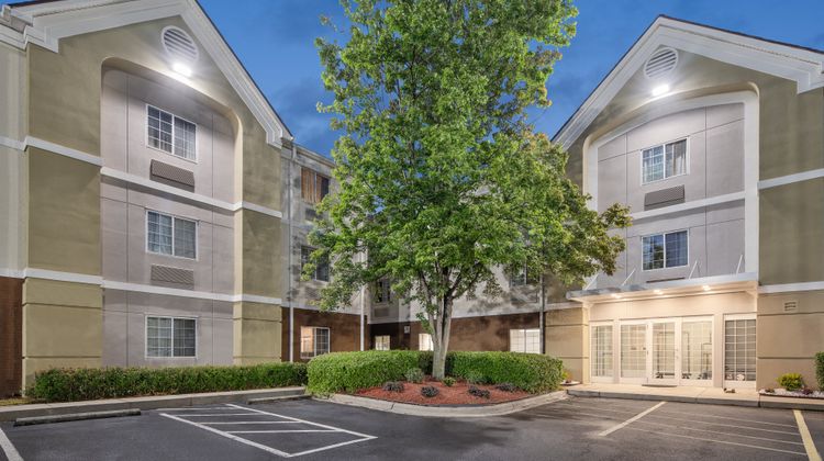 Candlewood Suites Exterior