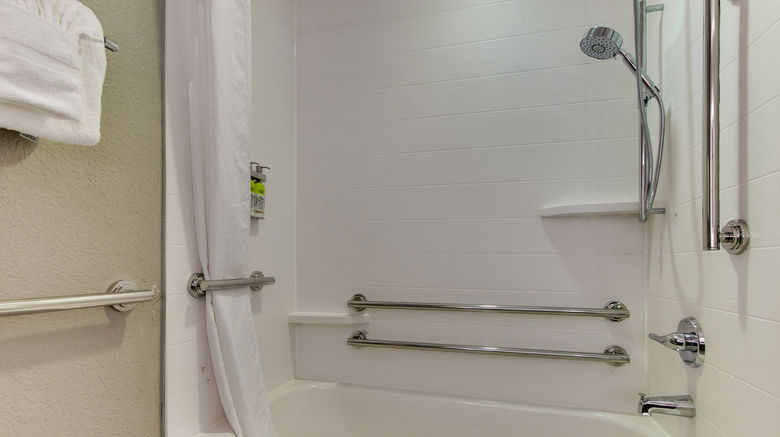 <b>Holiday Inn Express Hotel & Suites Room</b>. Images powered by <a href="https://www.leonardoworldwide.com/" title="Leonardo Worldwide" target="_blank">Leonardo</a>.