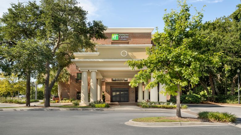 <b>Holiday Inn Express & Stes Mt Pleasant Exterior</b>. Images powered by <a href="https://www.leonardoworldwide.com/" title="Leonardo Worldwide" target="_blank">Leonardo</a>.
