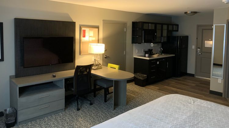 Candlewood Suites Lebanon Room
