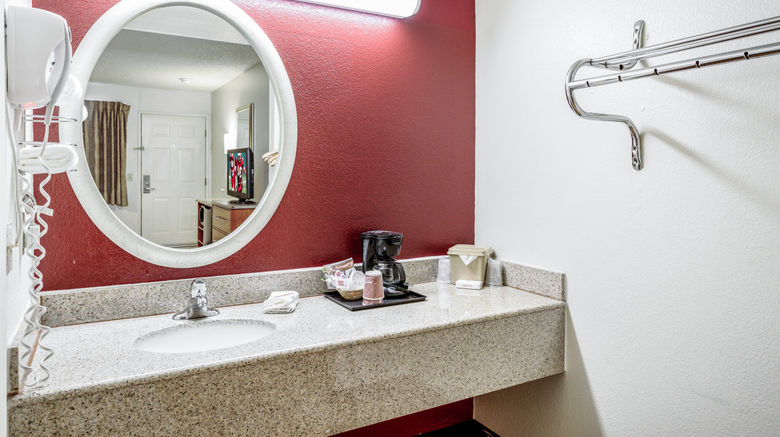 <b>Red Roof Inn Gallup Room</b>. Images powered by <a href="https://www.leonardoworldwide.com/" title="Leonardo Worldwide" target="_blank">Leonardo</a>.