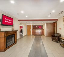 Red Roof Inn Binghamton North Lobby