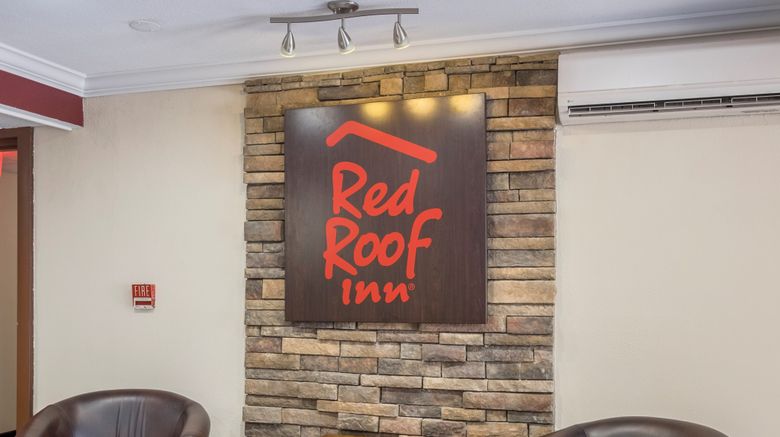 <b>Red Roof Inn Binghamton North Lobby</b>. Images powered by <a href="https://www.leonardoworldwide.com/" title="Leonardo Worldwide" target="_blank">Leonardo</a>.