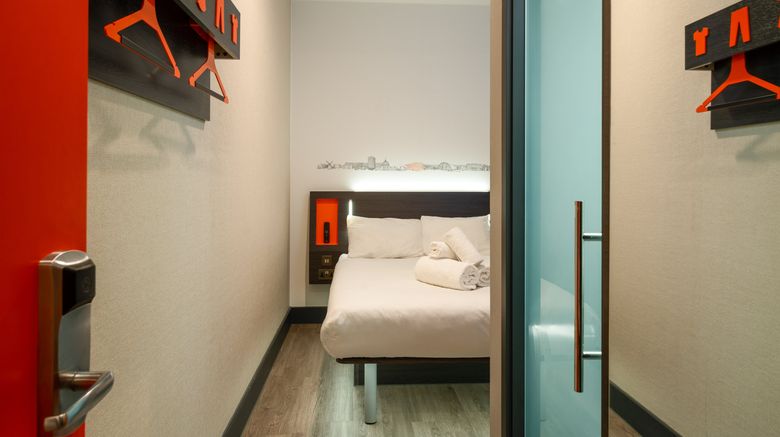 <b>easyHotel Milton Keynes Central Room</b>. Images powered by <a href="https://www.leonardoworldwide.com/" title="Leonardo Worldwide" target="_blank">Leonardo</a>.