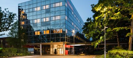 easyHotel Milton Keynes Central Exterior