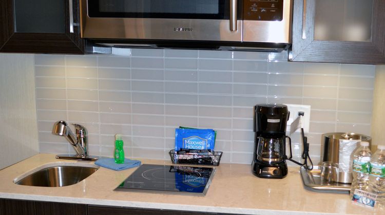 Holiday Inn & Suites Syracuse Airport Room