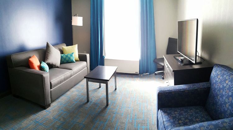 Holiday Inn & Suites Syracuse Airport Room