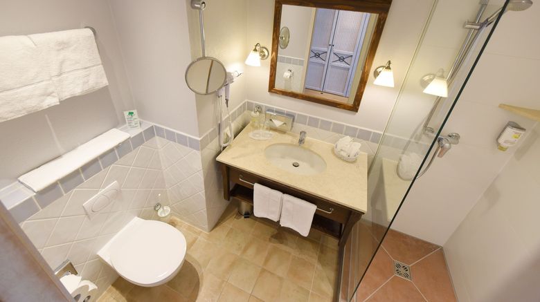<b>Hotel Hirschen Freiburg Room</b>. Images powered by <a href="https://www.leonardoworldwide.com/" title="Leonardo Worldwide" target="_blank">Leonardo</a>.