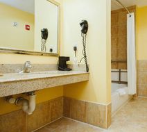 Scottish Inns & Suites Room