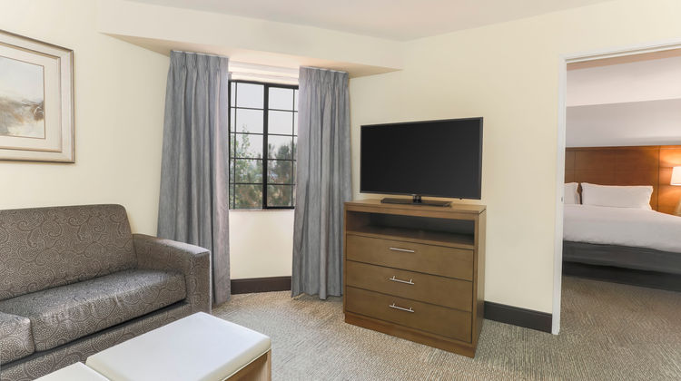 Staybridge Suites Reno Suite