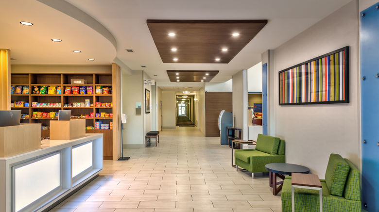 <b>Holiday Inn Express Hotel & Suites Lobby</b>. Images powered by <a href="https://www.leonardoworldwide.com/" title="Leonardo Worldwide" target="_blank">Leonardo</a>.