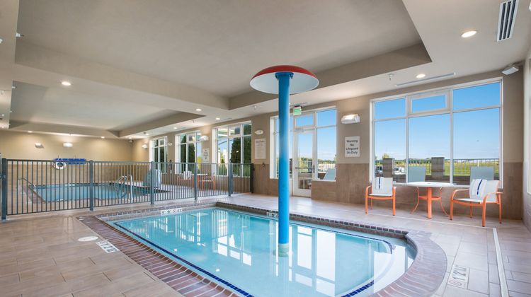 Holiday Inn Jackson Northwest Pool