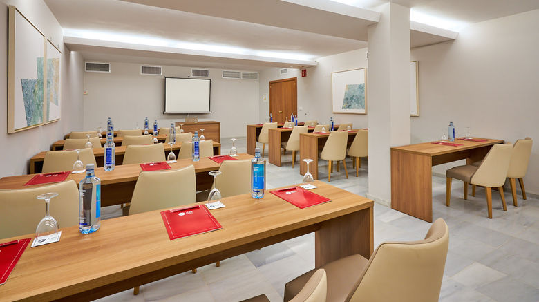 <b>Exe Ciudad de Cordoba Room</b>. Images powered by <a href="https://www.leonardoworldwide.com/" title="Leonardo Worldwide" target="_blank">Leonardo</a>.