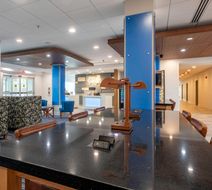 Holiday Inn Express & Suites Staunton Lobby