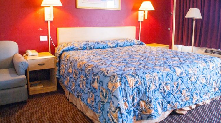 Scottish Inn Room