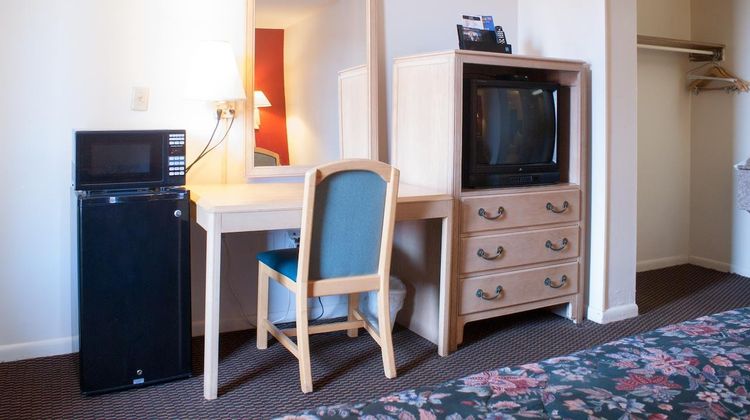 Scottish Inn Room