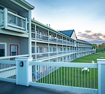 Fireside Inn & Suites Oceans Edge Exterior