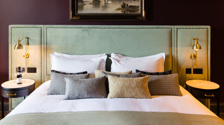 <b>The Avon Gorge Hotel Suite</b>. Images powered by <a href="https://www.leonardoworldwide.com/" title="Leonardo Worldwide" target="_blank">Leonardo</a>.