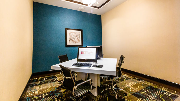 Holiday Inn Express & Stes Spruce Grove Other