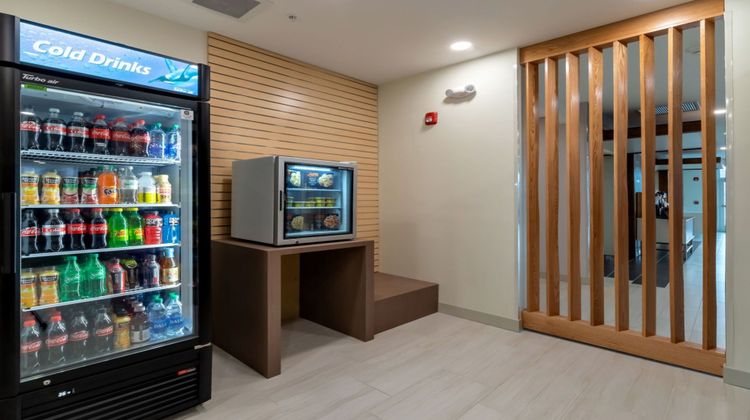 Holiday Inn Express & Suites Marion Other