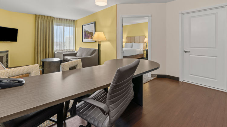 Candlewood Suites Fairbanks Suite