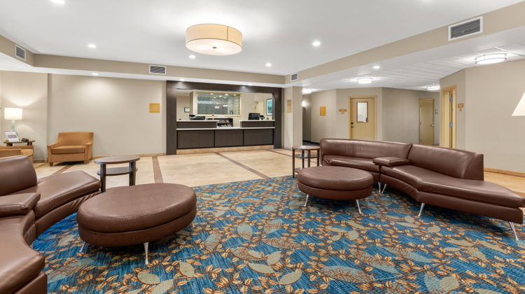 Candlewood Suites Fairbanks Lobby