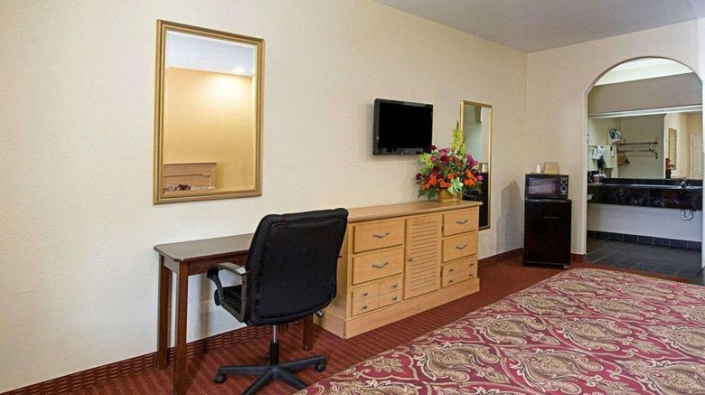 <b>Scottish Inns & Suites Room</b>. Images powered by <a href="https://www.leonardoworldwide.com/" title="Leonardo Worldwide" target="_blank">Leonardo</a>.