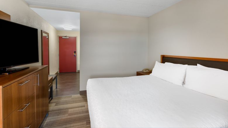 <b>Holiday Inn Express/Stes King Of Prussia Room</b>. Images powered by <a href="https://www.leonardoworldwide.com/" title="Leonardo Worldwide" target="_blank">Leonardo</a>.