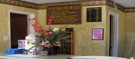 Scottish Inn Lobby