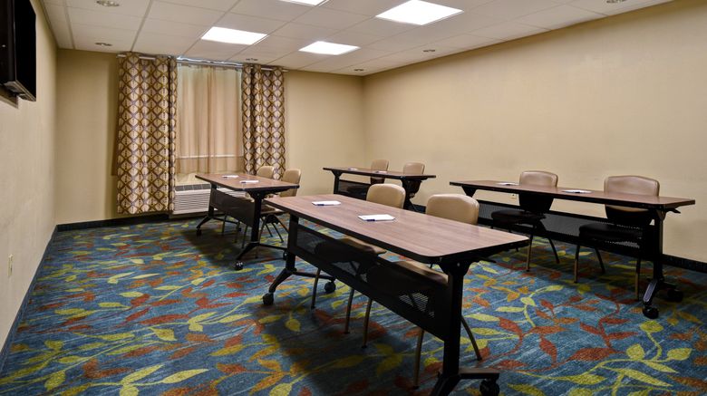 <b>Candlewood Suites St. Clairsville Meeting</b>. Images powered by <a href="https://www.leonardoworldwide.com/" title="Leonardo Worldwide" target="_blank">Leonardo</a>.