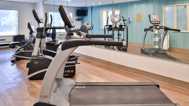 Holiday Inn Express Hotel & Suites Health Club