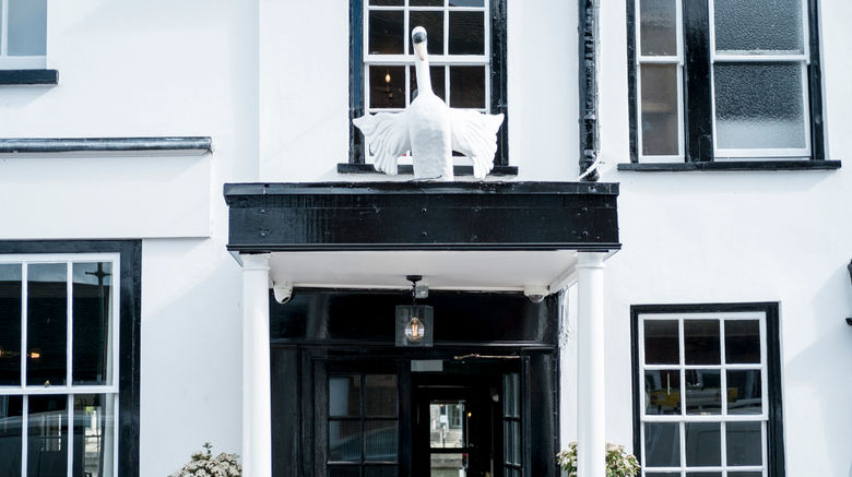 <b>The Swan Exterior</b>. Images powered by <a href="https://www.leonardoworldwide.com/" title="Leonardo Worldwide" target="_blank">Leonardo</a>.