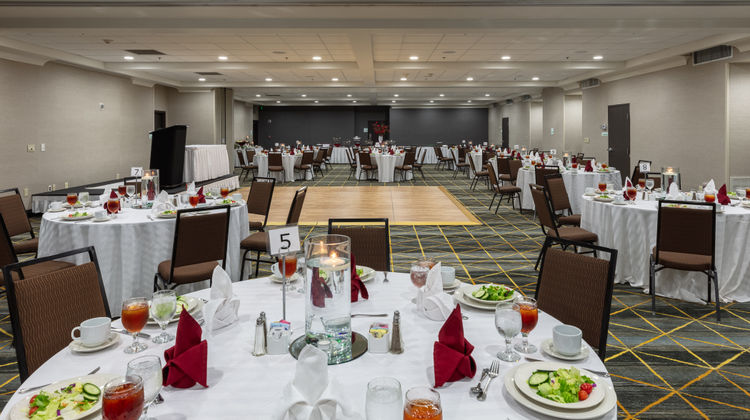 Holiday Inn & Stes Atlanta Airport North Ballroom
